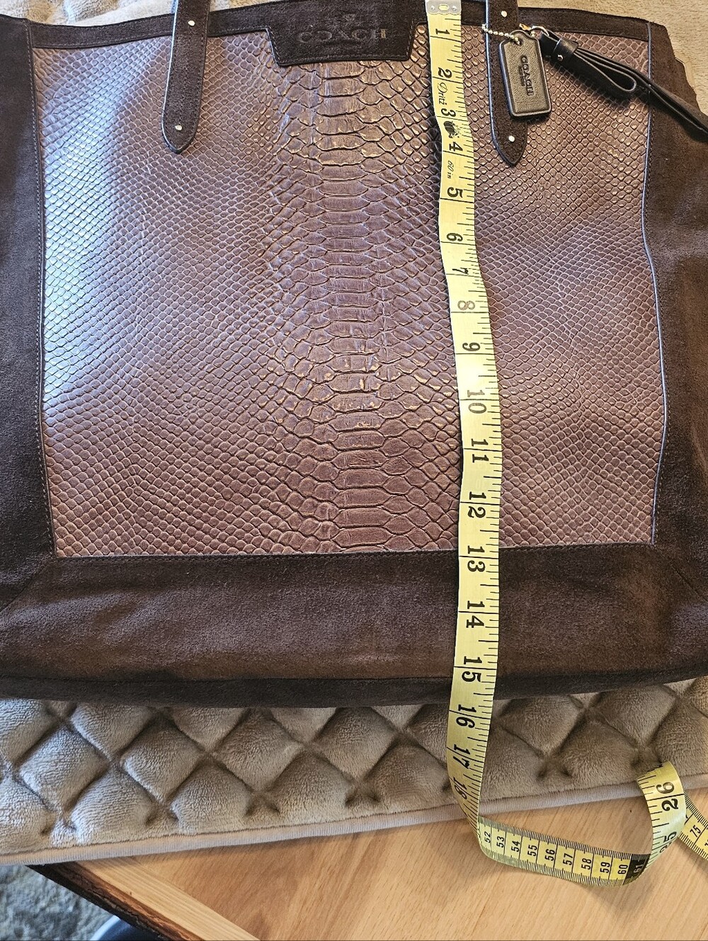 Coach Brown Interior with Gold Hardware - Picture 8 of 10